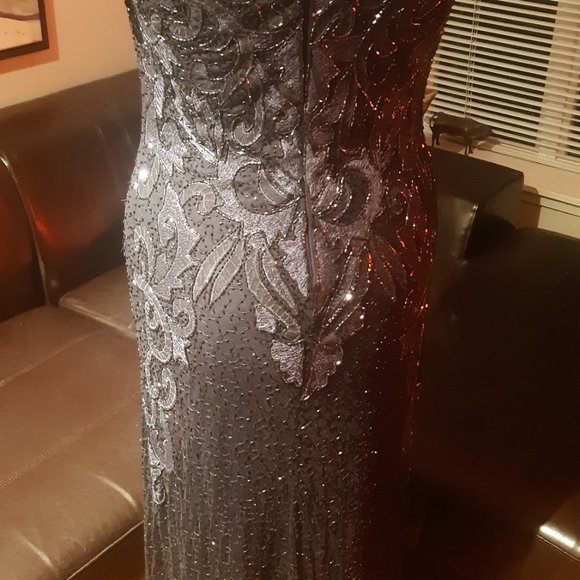 Gorgeous beaded gown, elegant yet contemporary, perfect for MOB, wedding, etc. - Picture 6 of 16